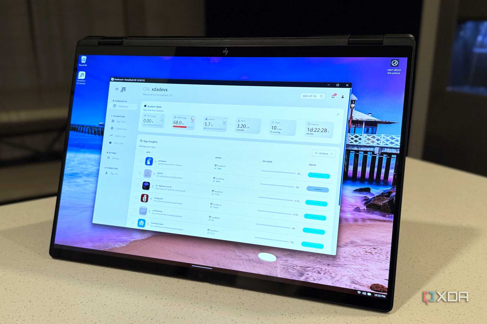 homedockos running on a laptop