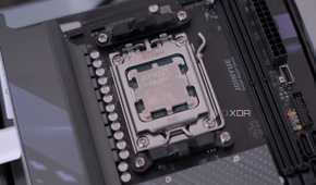 jginyue-b650i-night-devil-9950x-installed