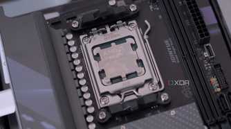 jginyue-b650i-night-devil-9950x-installed