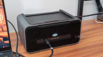 Laptop with eGPU-2
