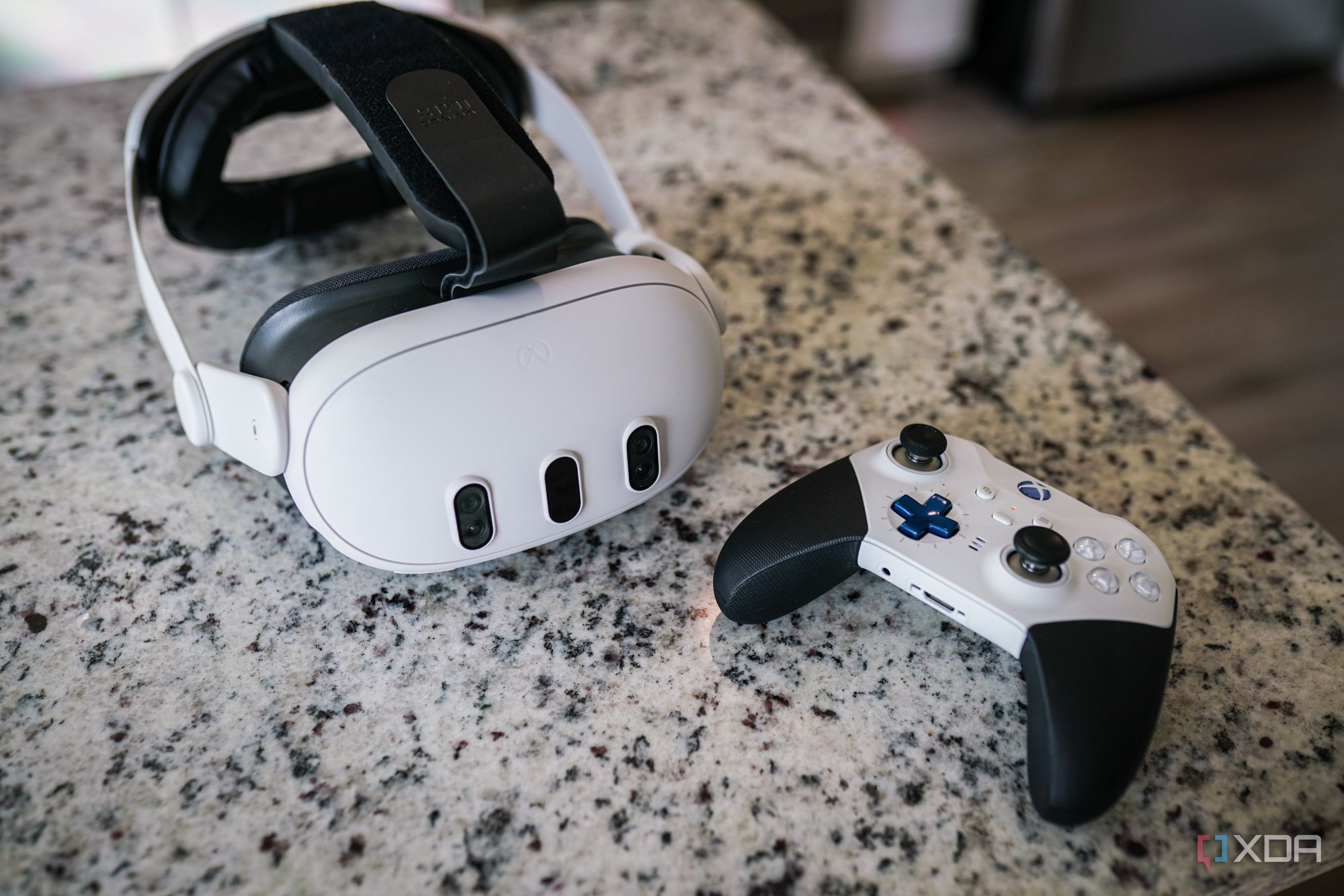 My favorite gaming monitor right now isn't even a monitor - Main Image