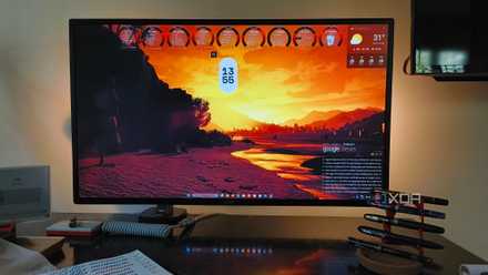 Image showing a desktop setup loaded with Rainmeter skins