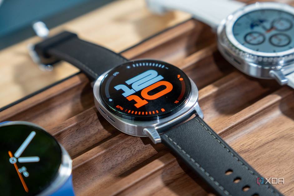Watchfaces Moto 360 Xda Samsung's Latest Smartwatch Is Totally