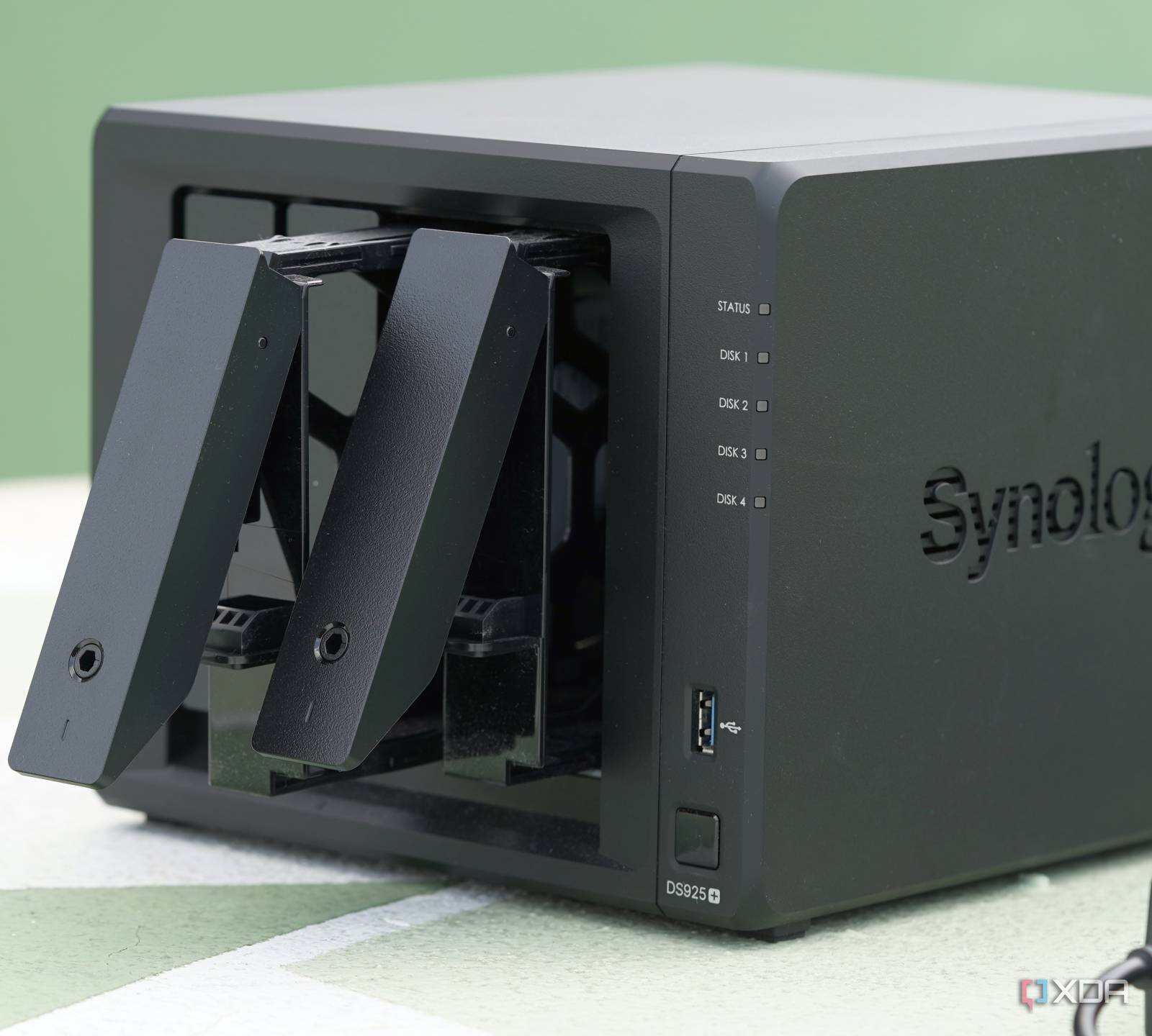 synology-ds925-bays-open.JPG?w