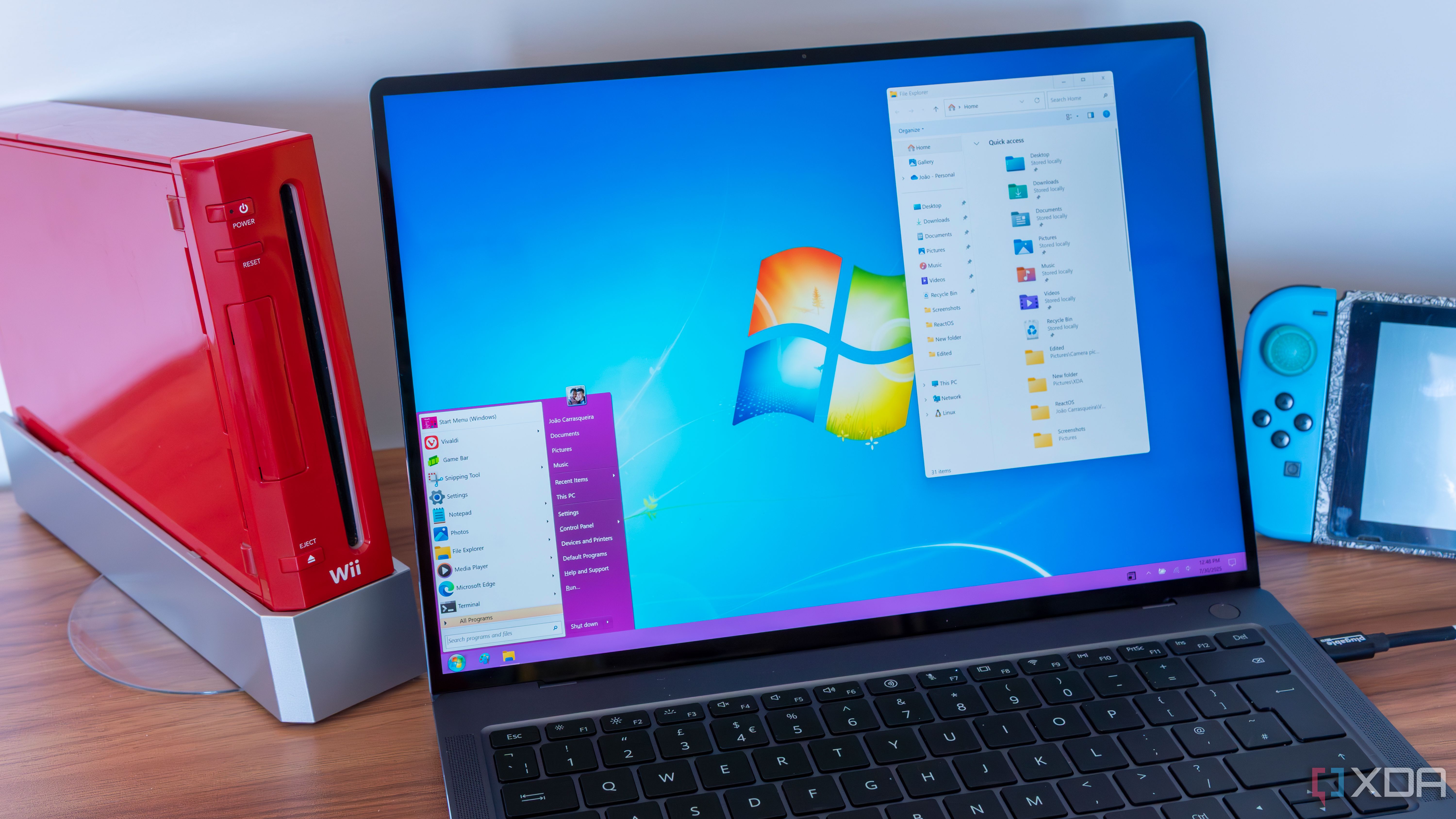Windowsデスクトップ WINDOWS 7 OS Windows 7 BlackcoM2 2023.10 : Microsoft : Free Download