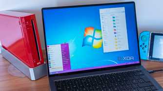 A Windows 11 laptop customized to look like Windows 7