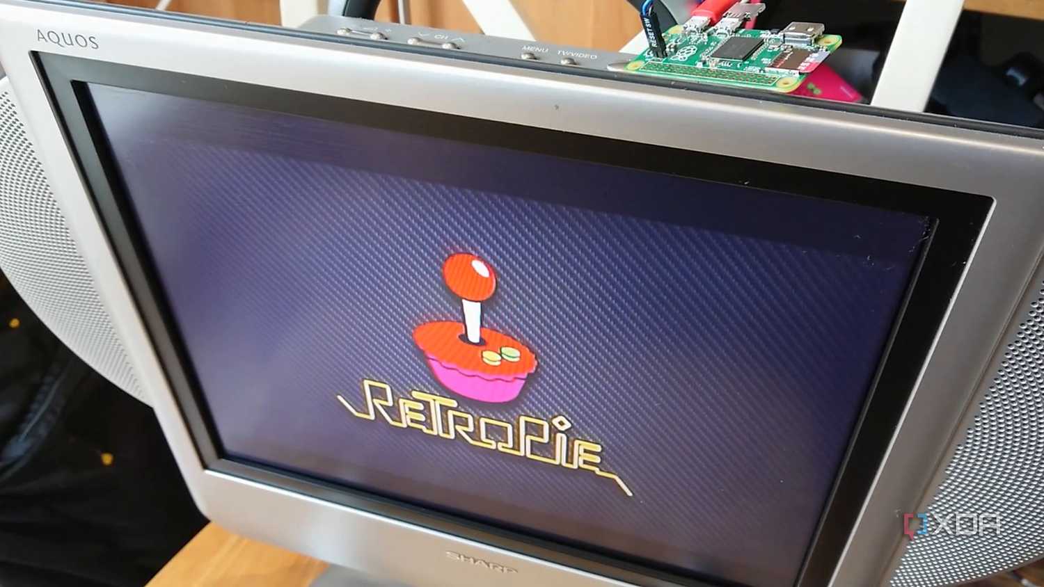 Old TV with Raspberry Pi Zero connected using composite signal
