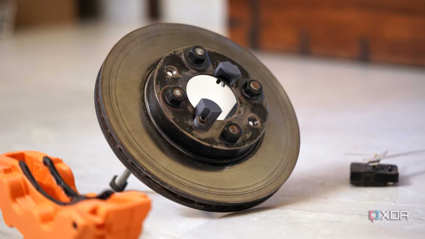 3D printing helped memorialize my car with a desk clock