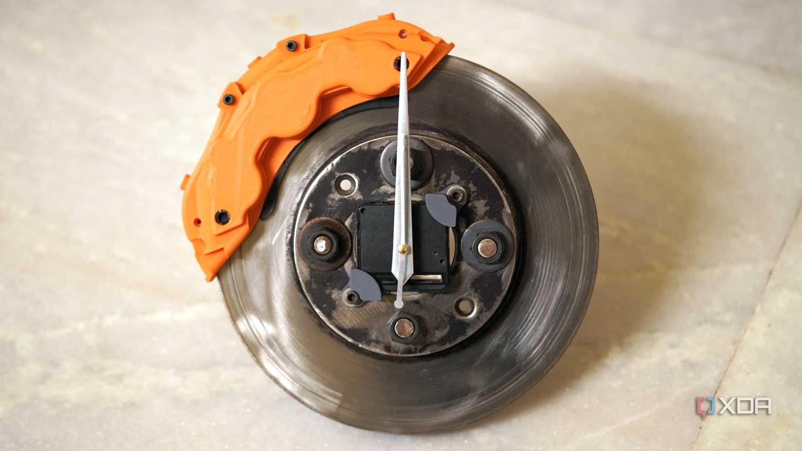 3D printing helped memorialize my car with a desk clock