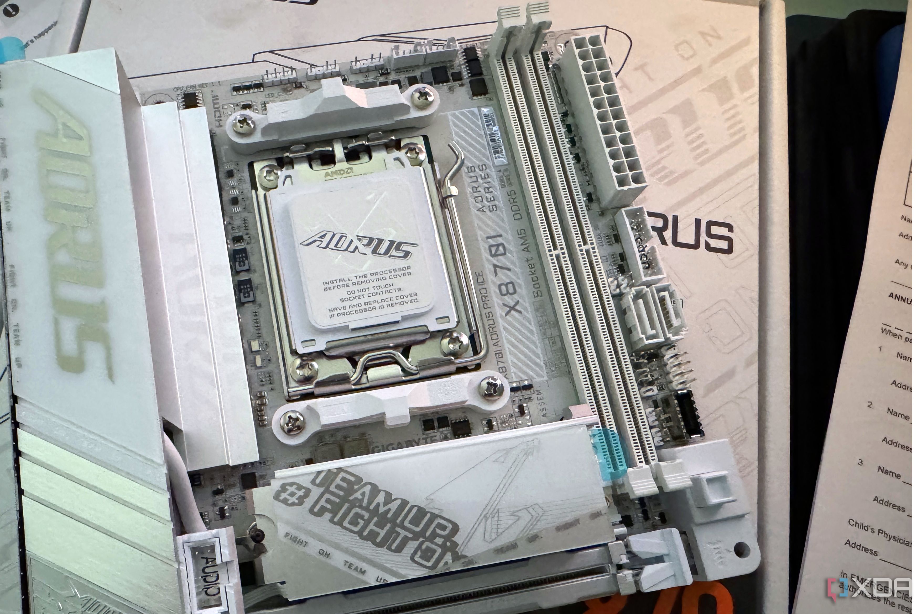 (ジャンク) OnePlus6t 256GB Windows11 導入済 ジャンク) OnePlus6t 256GB Windows11 導入済