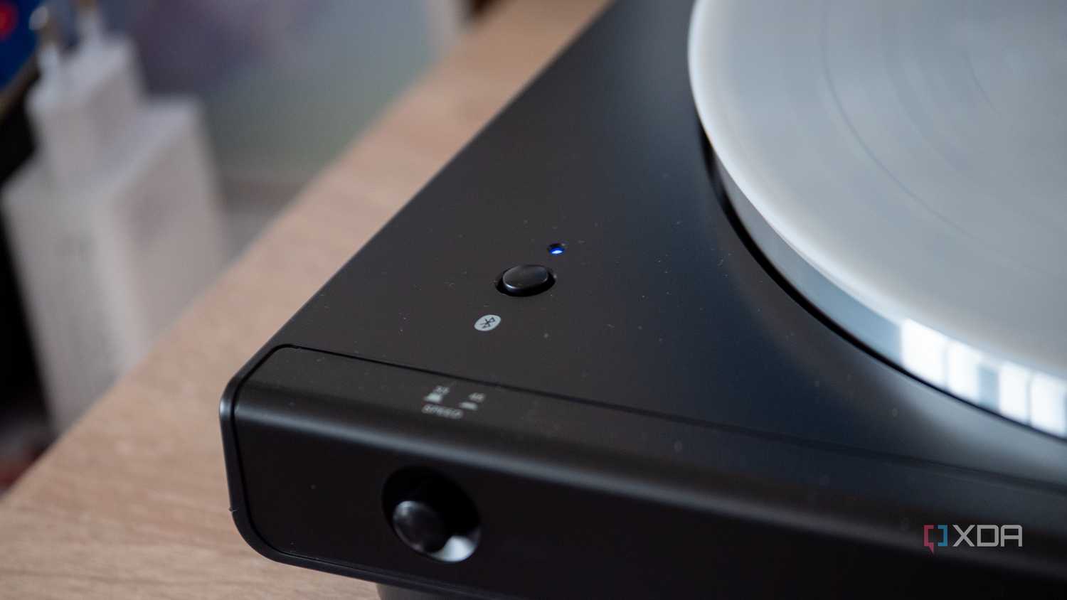 Audio-Technica-LP60XBT-5