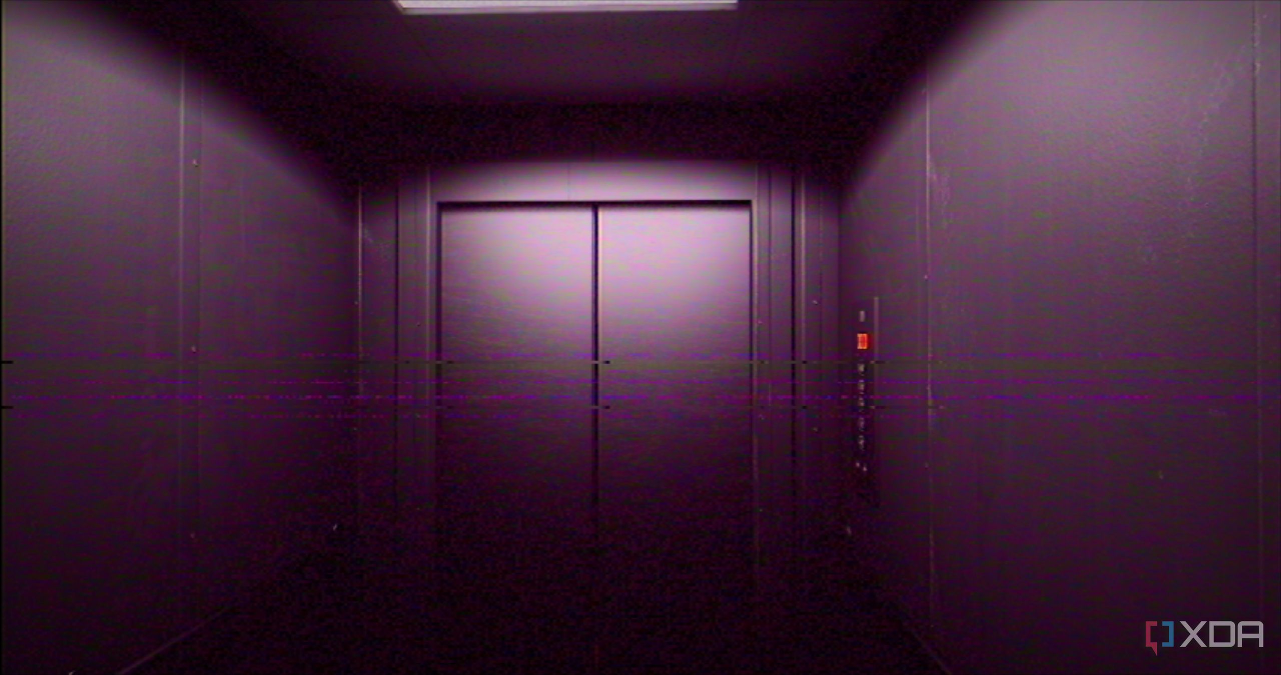 An elevator in Backrooms: Escape Together.
