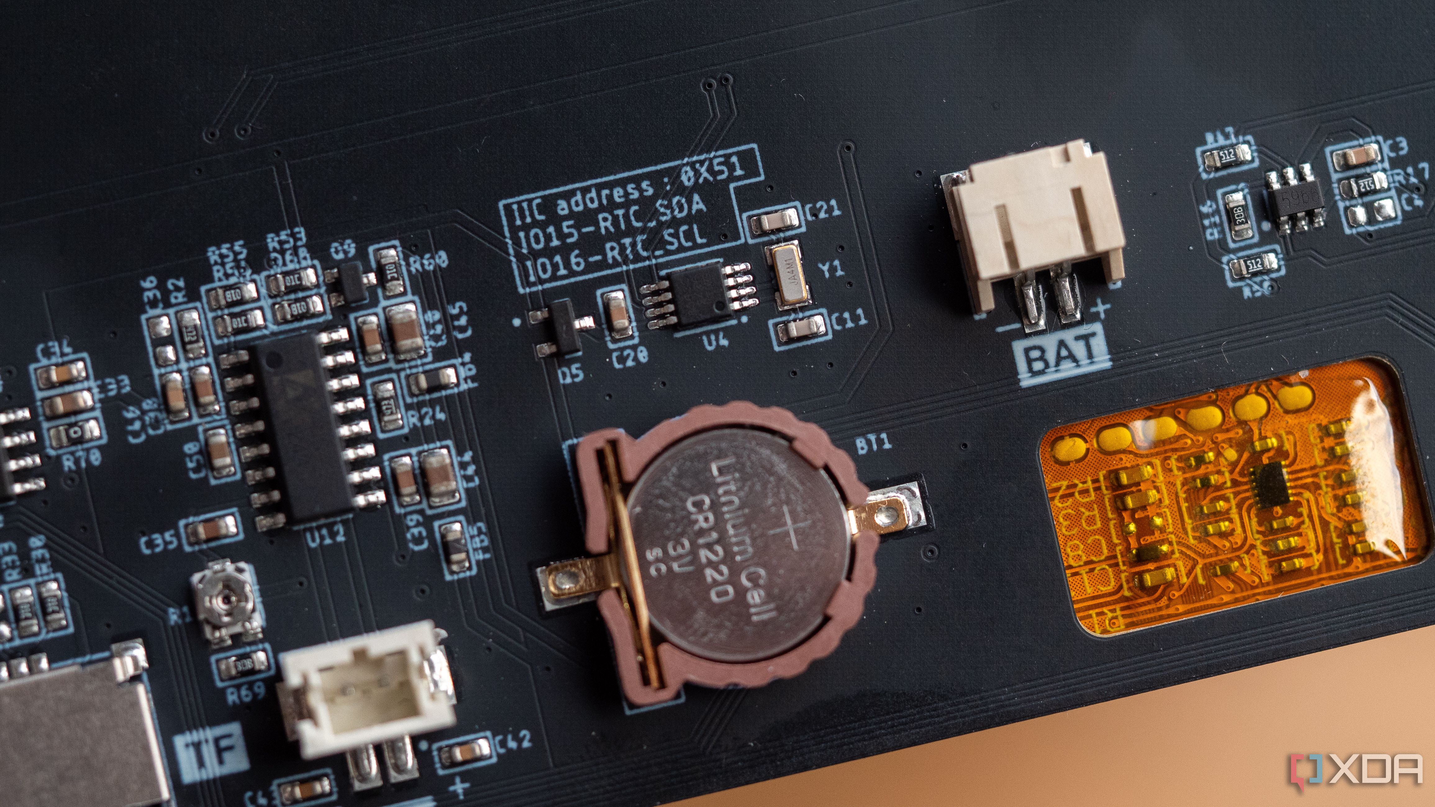 Elecrow's CrowPanel 7 HMI can work as a Home Hub and run on battery