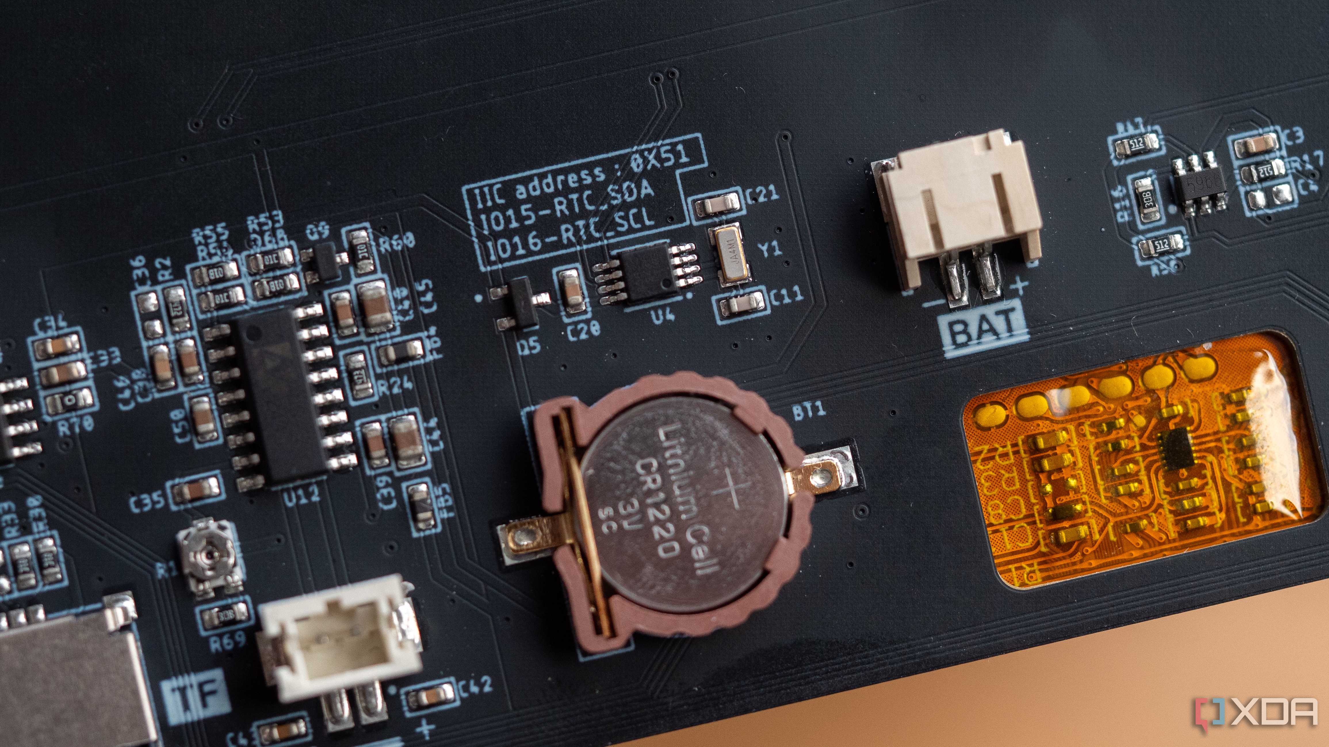 Elecrow's CrowPanel 7 HMI can work as a Home Hub and run on battery