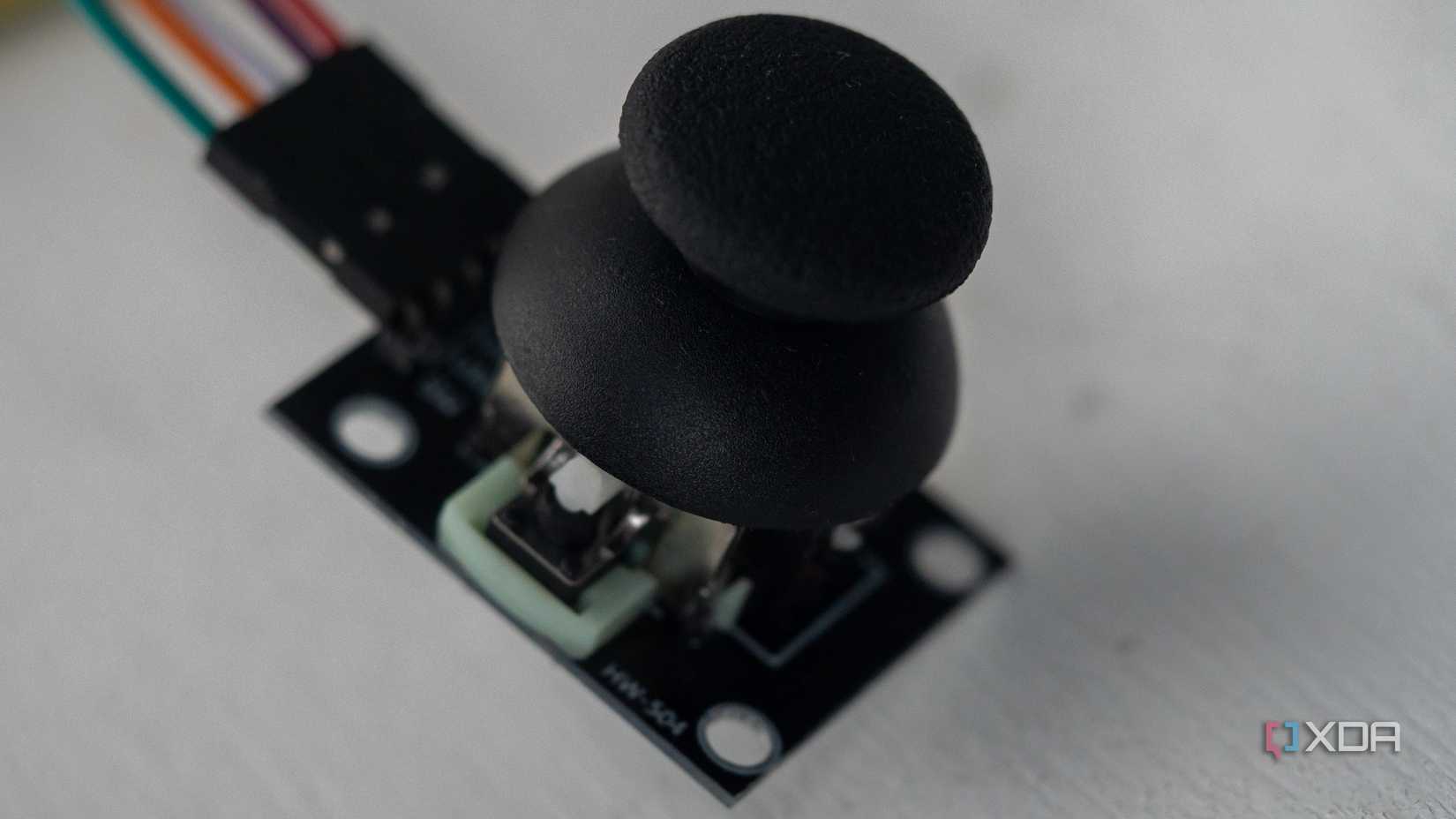 I built a computer mouse with an ESP32, and it's both amazing and ...