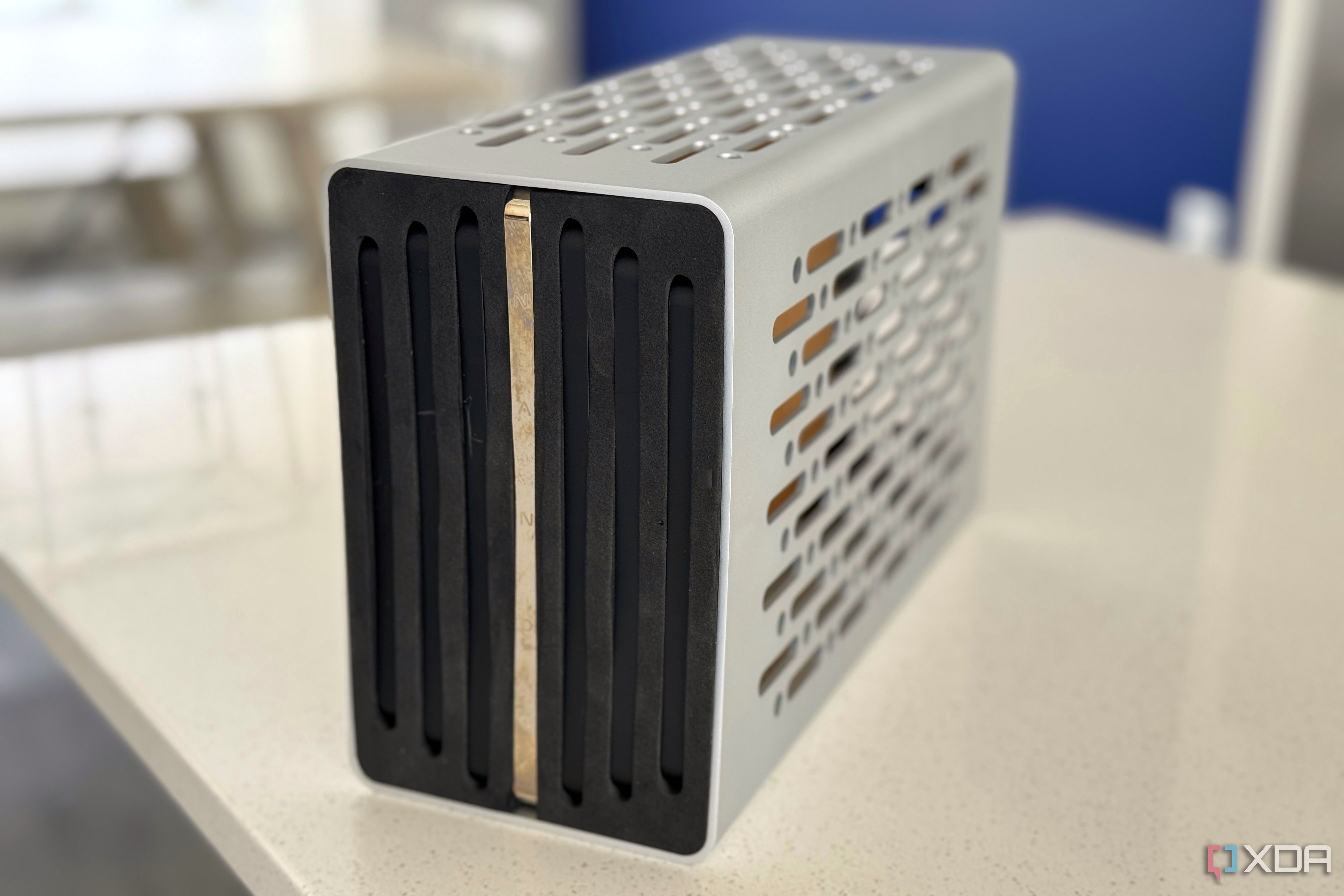 No, your SSD doesn't need a heatsink