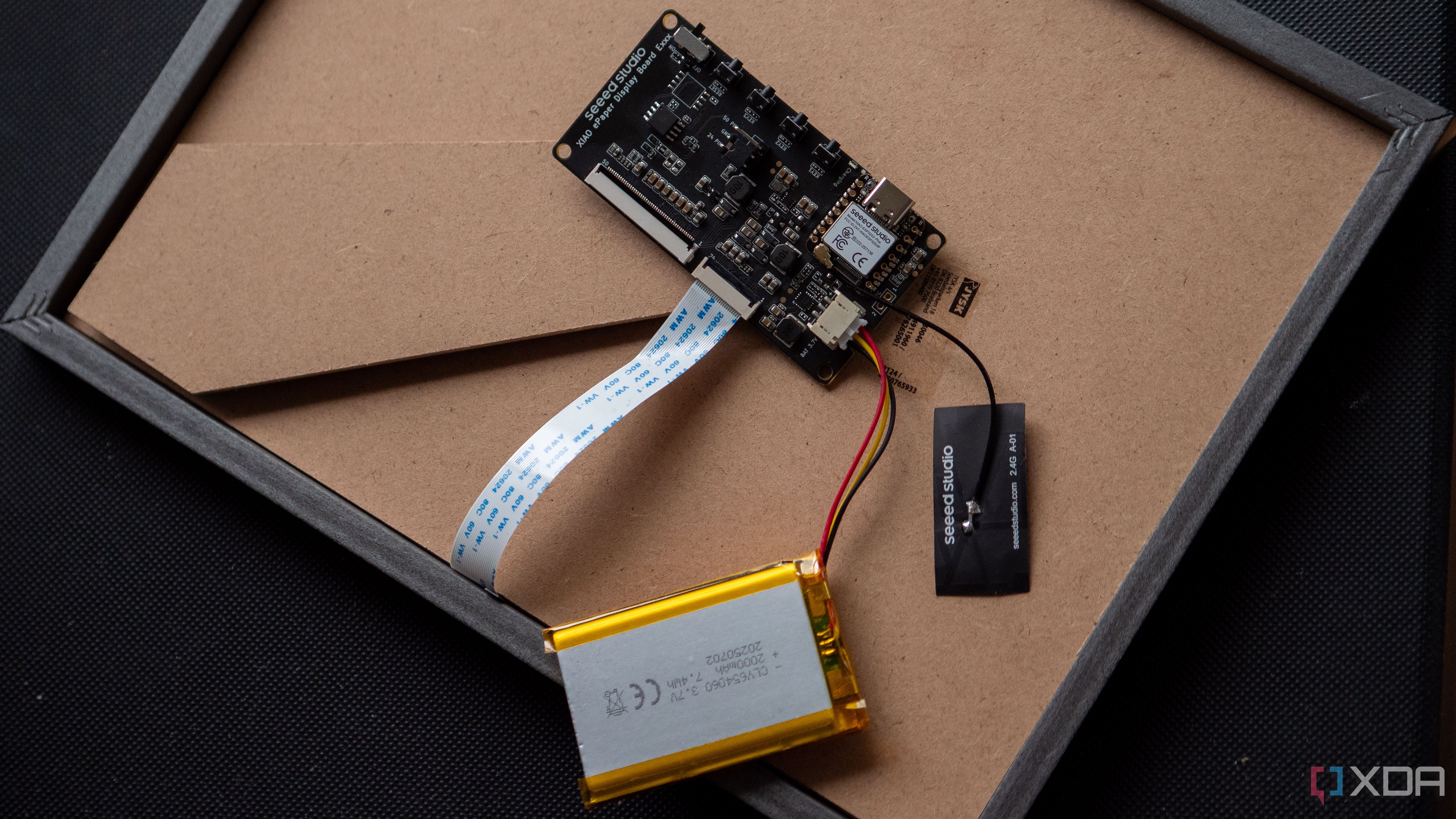 I built my dream ePaper display with the TRMNL DIY kit from Seeed ...