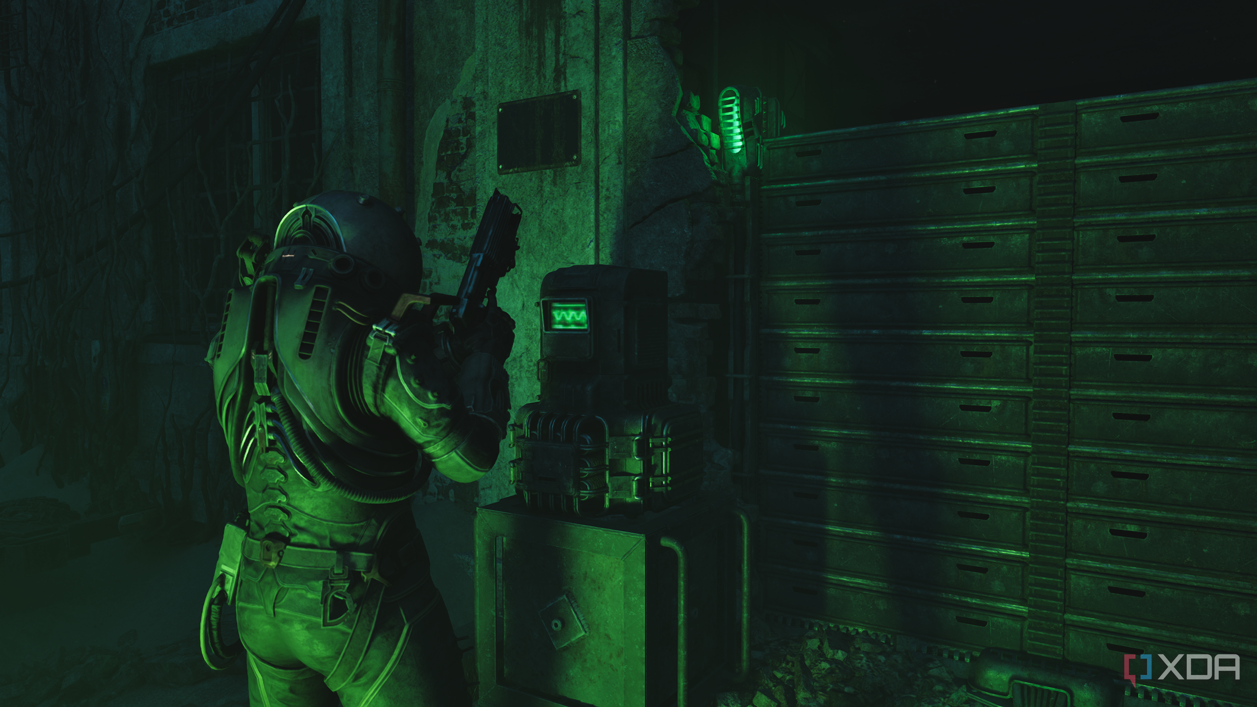 The Traveler standing next to a locked gate in Cronos: The New Dawn.