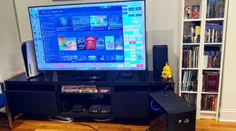 Falcon Northwest Talon connected to my TV, initial setup.