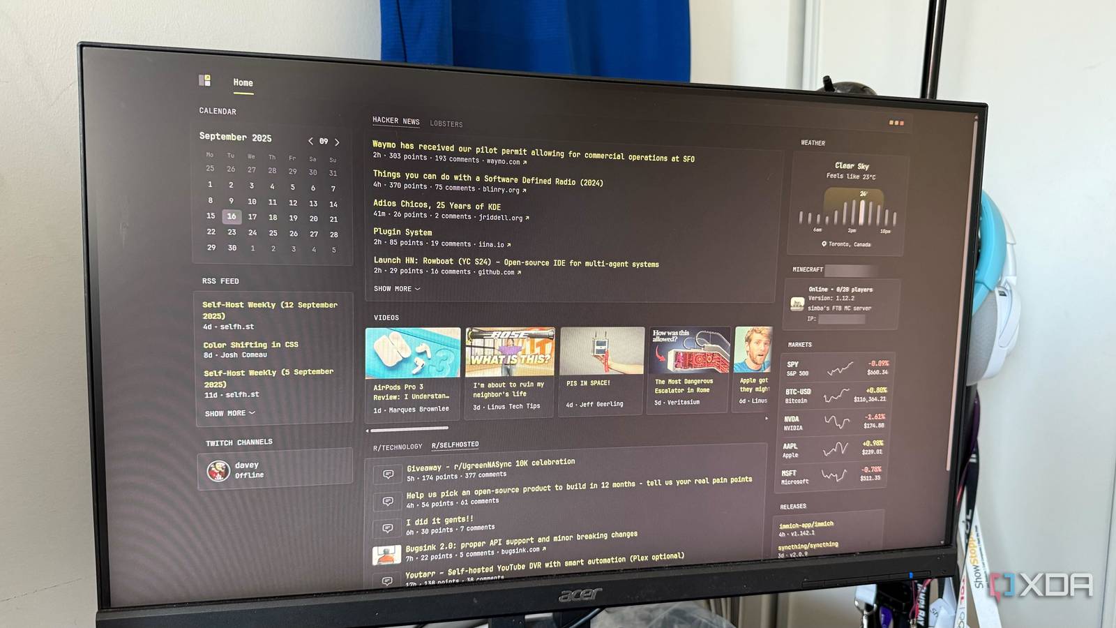 My Lab Monitor I turned my old 1080p monitor into a killer home lab dashboard