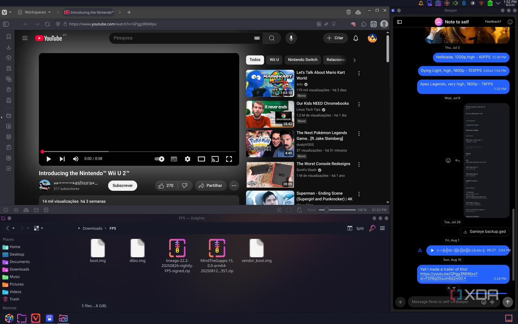 Captura de pantalla de un escritorio de plasma KDE con tres aplicaciones en un diseño de mosaico