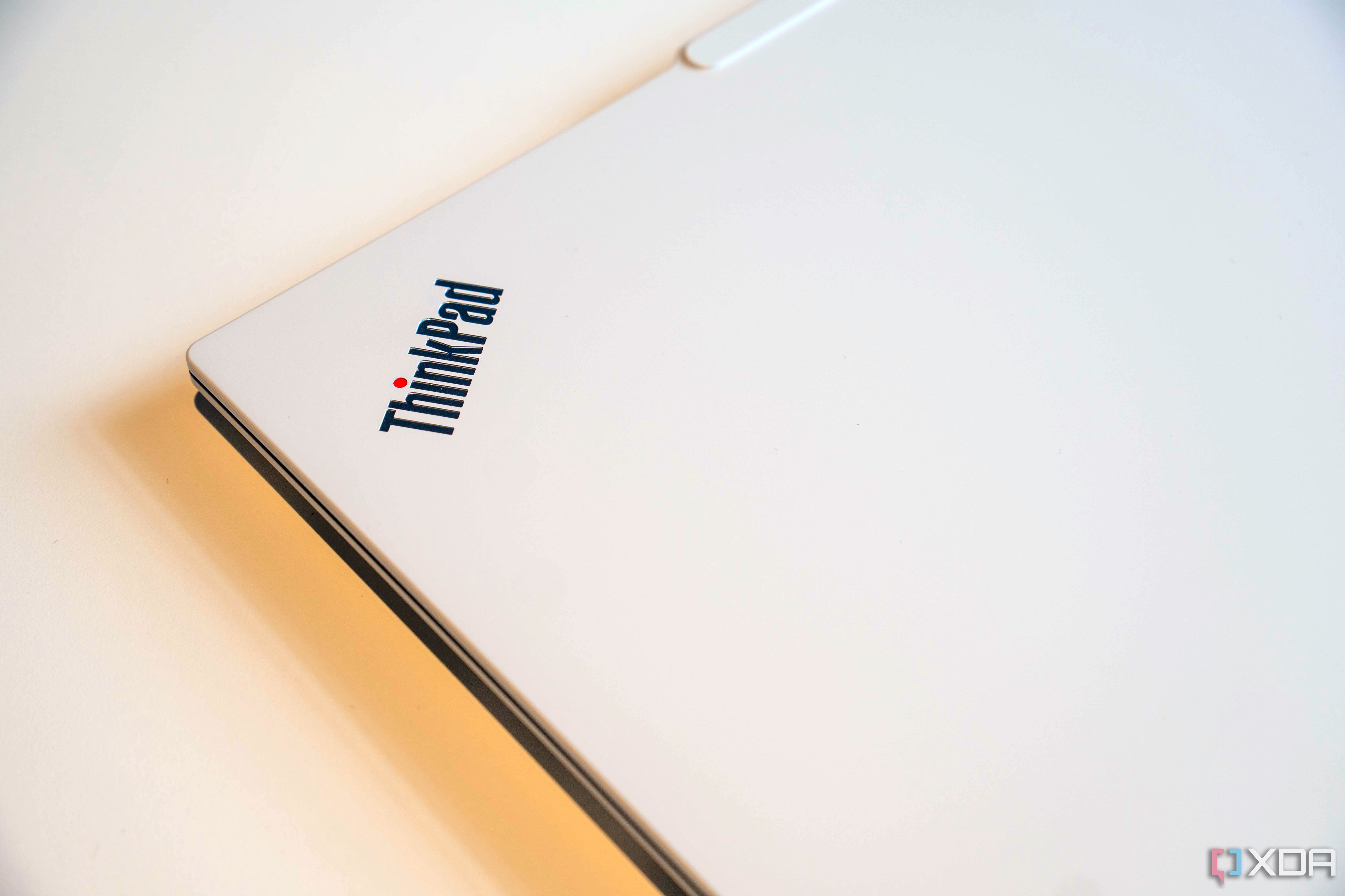 Lenovo ホワイト New Lenovo IdeaPad Z Series: 25 Percent Slimmer, Still Lots of