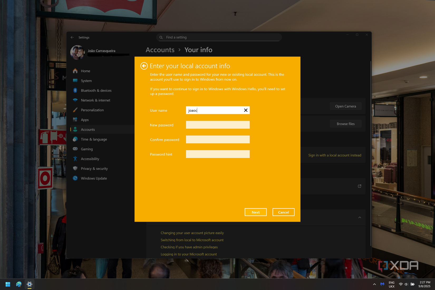 Pantalla de pantalla de Windows 11 que muestra una pantalla para crear una cuenta local para reemplazar la cuenta de Microsoft