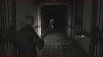 James Sunderland facing an approaching monster in Silent Hill 2 (2024).