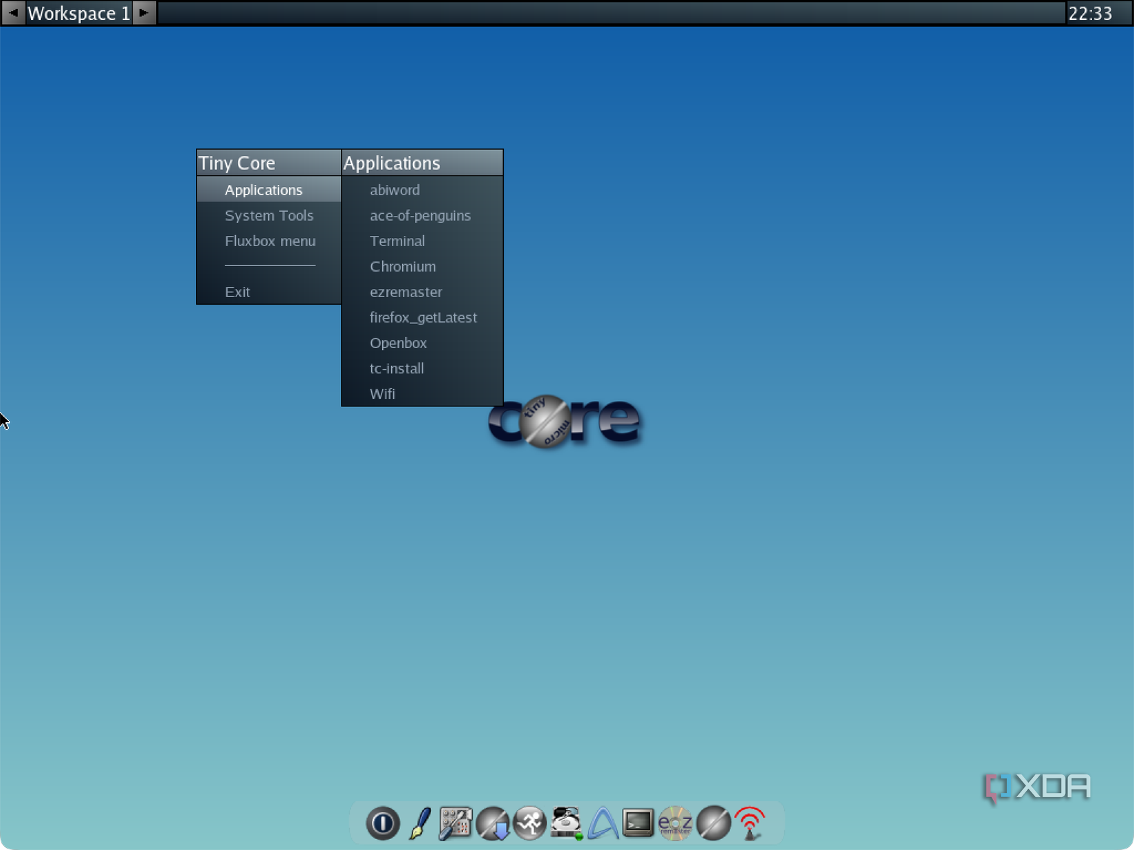 Tiny Core Fluxbox desktop environment