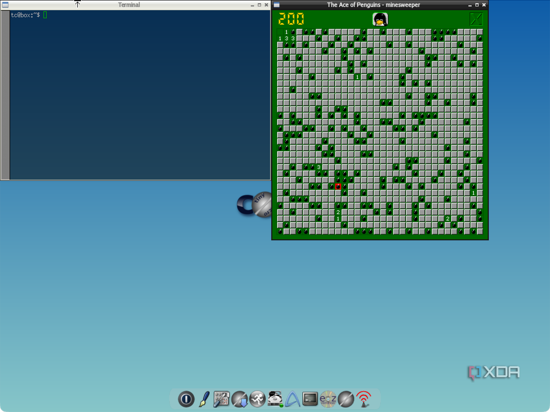Tiny Core OpenBox desktop environment
