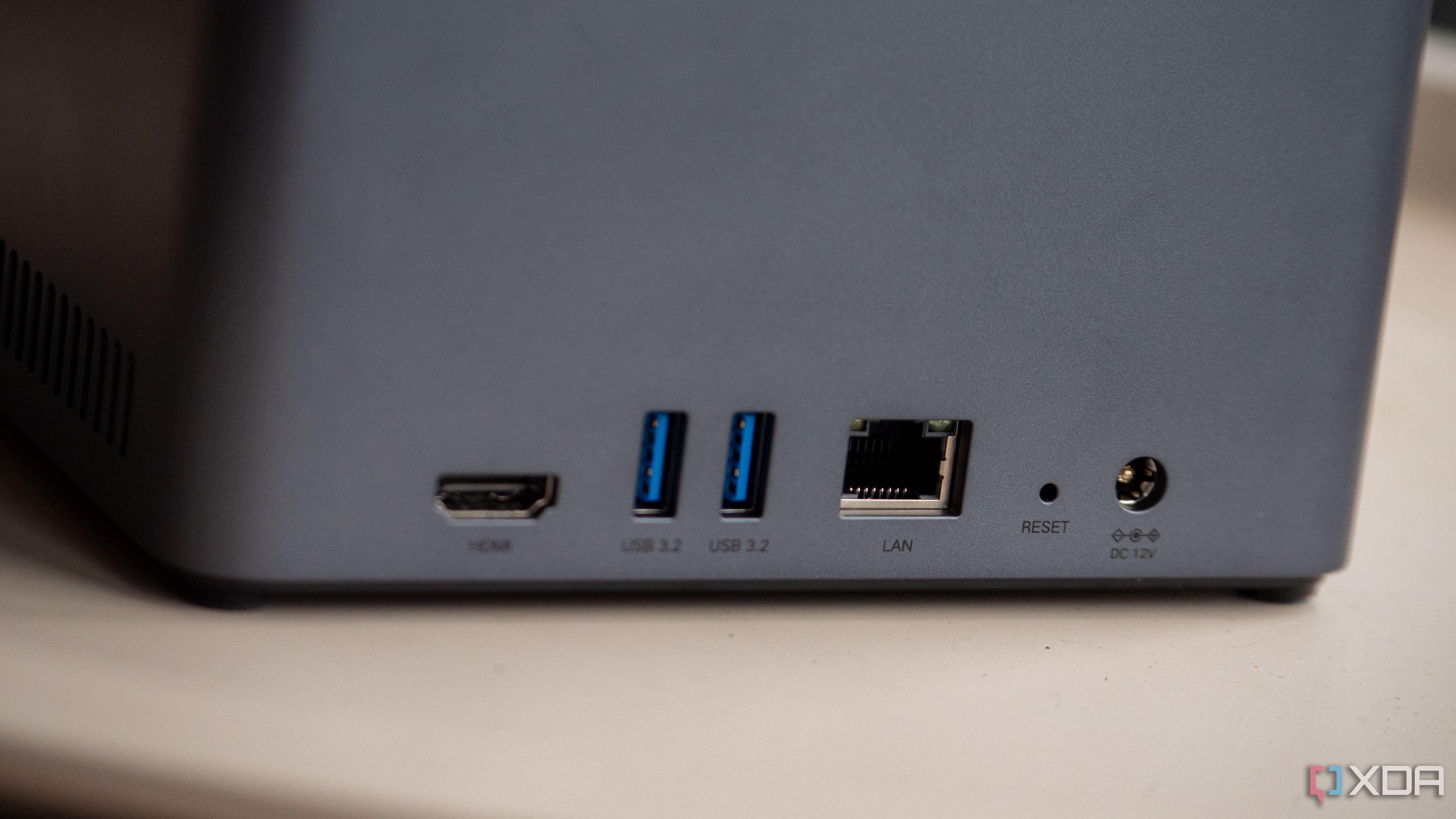 【新品未使用】UGREEN NASync DH4300 Plus 10GbE 4-Bay NAS for Content Creators – UGREEN NAS US