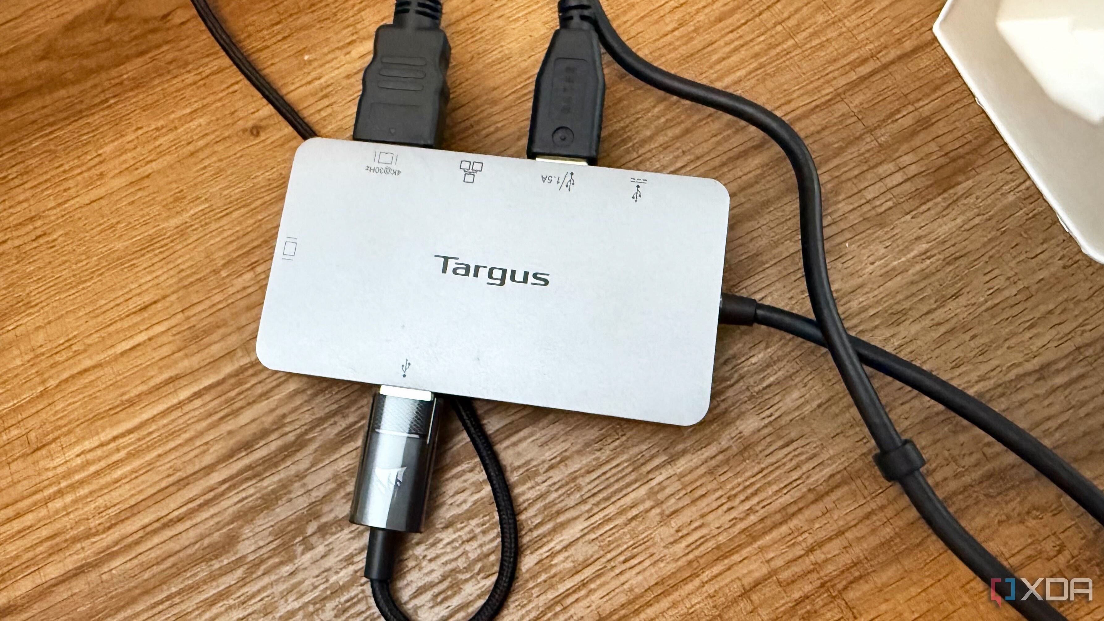 USB-C hub used to connect an external monitor, keyboard, and mouse to the Asus ROG Xbox Ally.