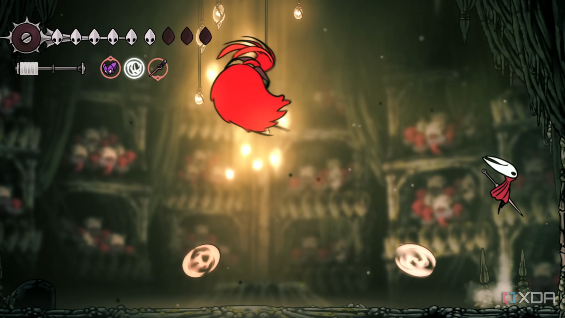 Dodging projectiles thrown by Skarrsinger Karmelita