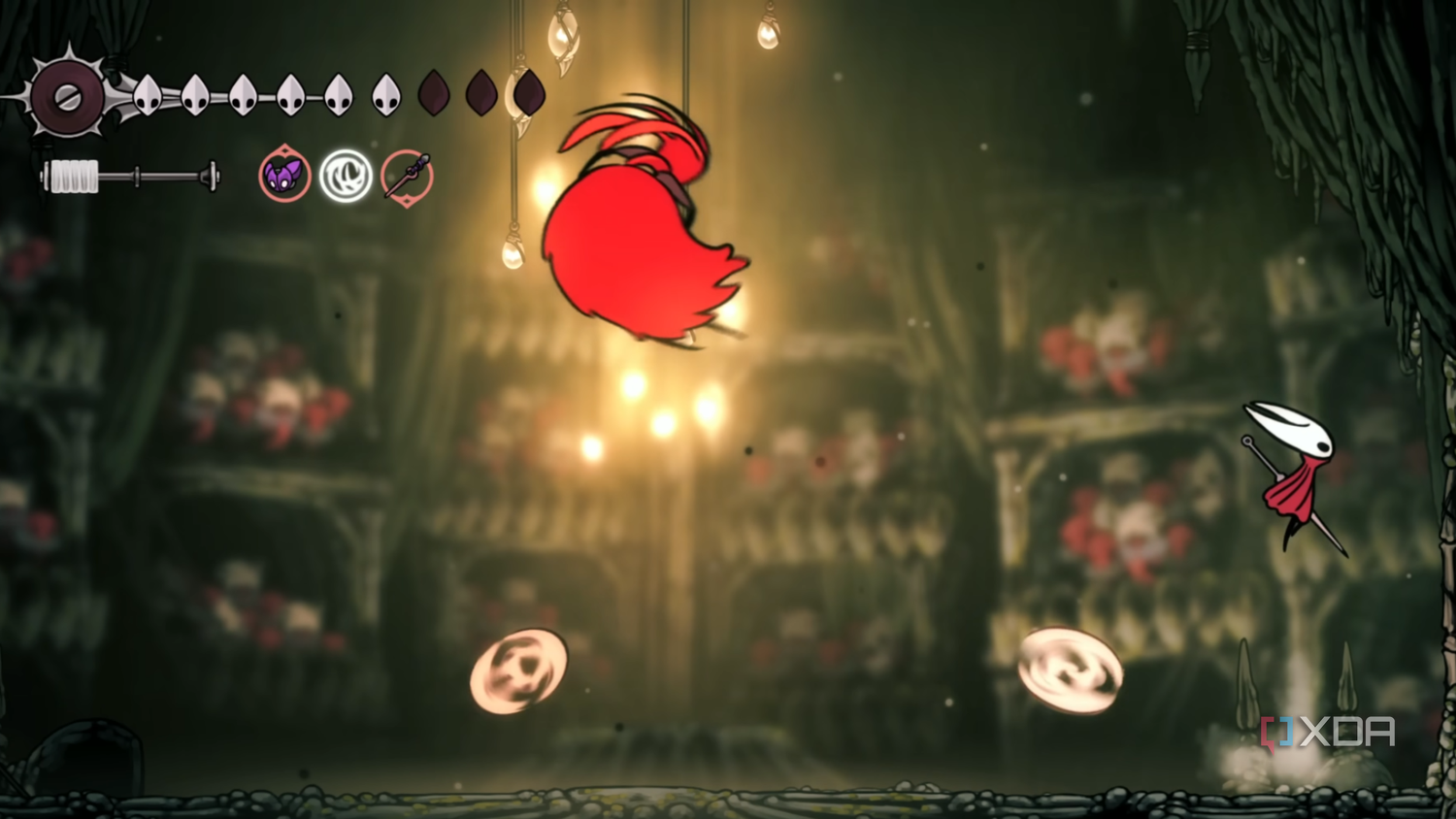Dodging projectiles thrown by Skarrsinger Karmelita