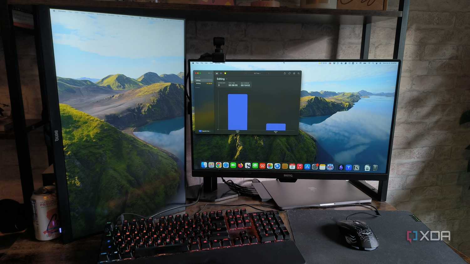 An image of a laptop running Tim.
