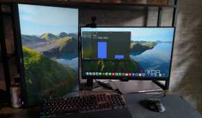 An image of a laptop running Tim.