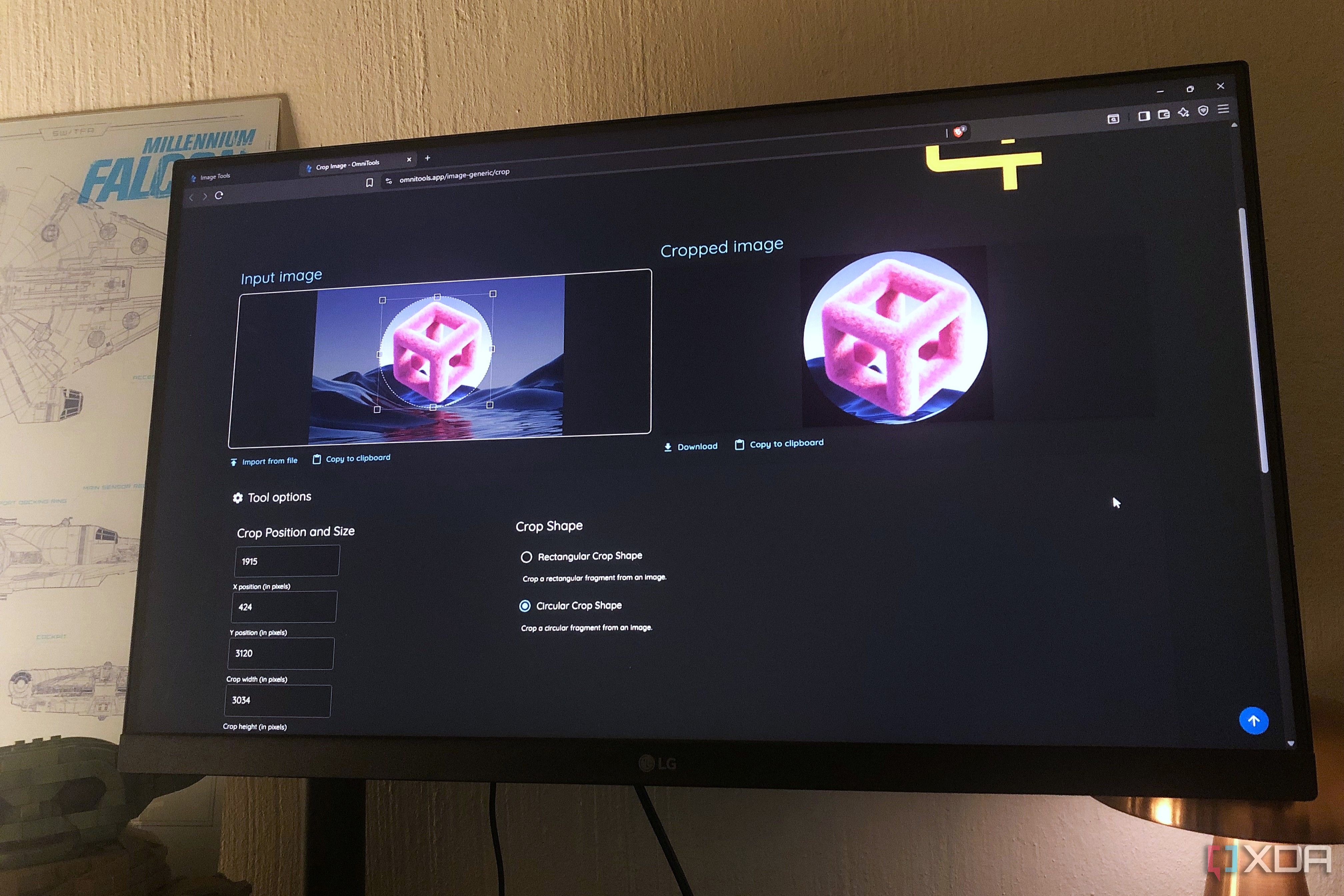 OmniTools Image Editor on desktop pc, lego and lamp in view