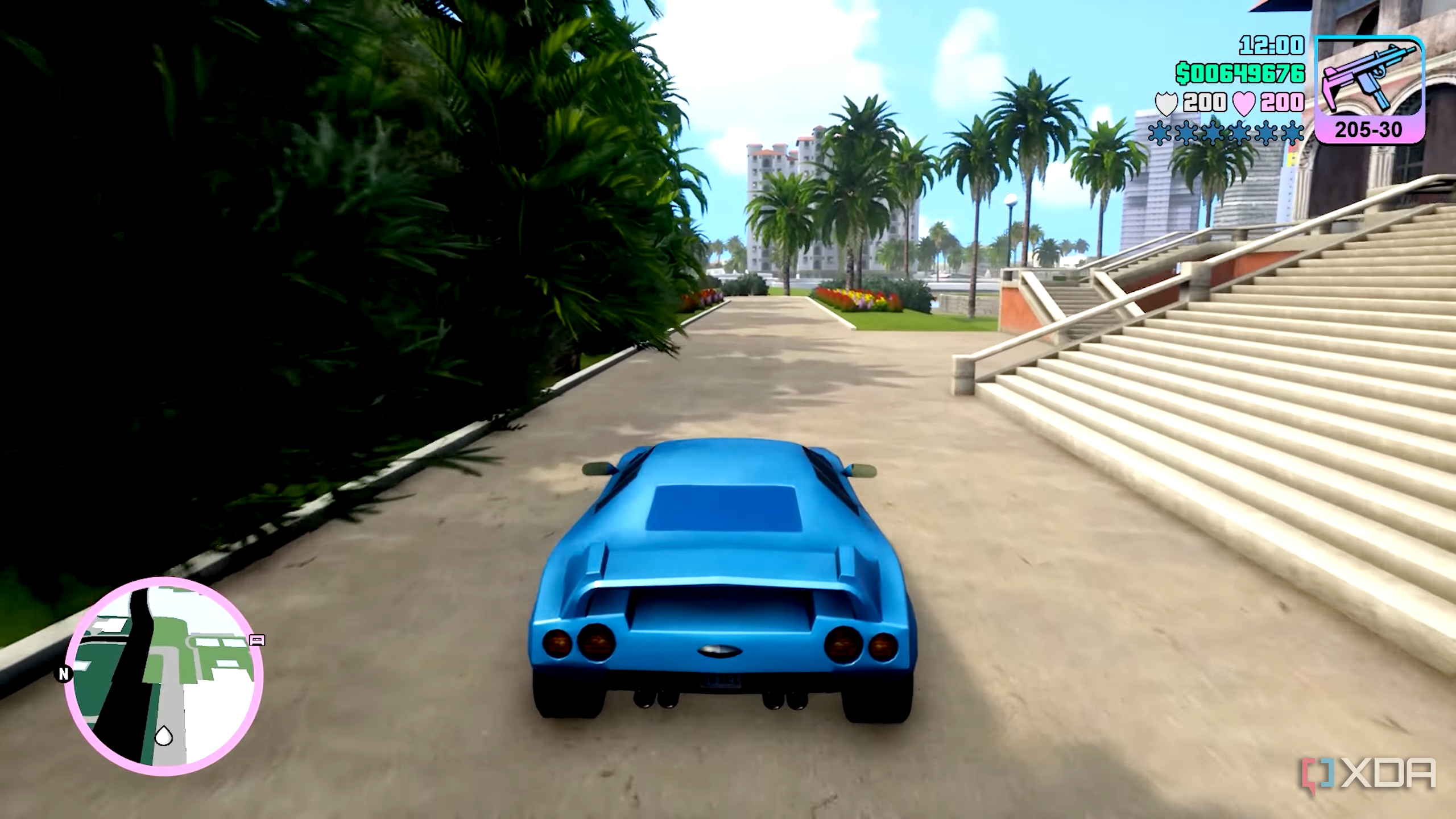 A blue Pegassi Infernus in front of the Vercetti mansion in GTA: Vice City Remastered.