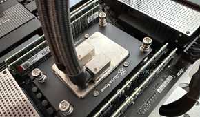 silverstone technology XE360-TR5 360mm installed on threadripper motherboard