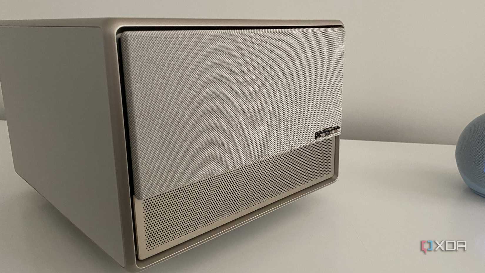 xgimi horizon ultra laser projector on shelf