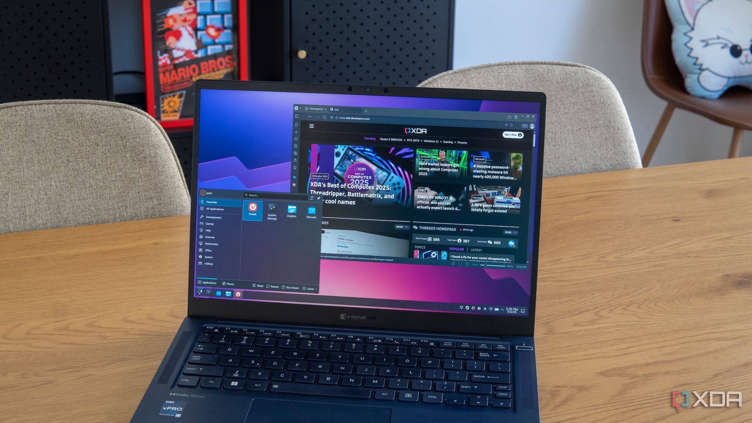 Arch Linux laptop on a wooden table