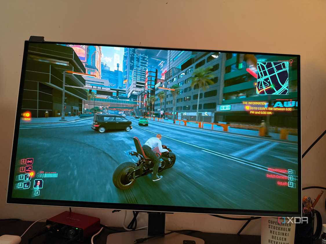 Samsung_G8_OLED_gaming_monitor (5)