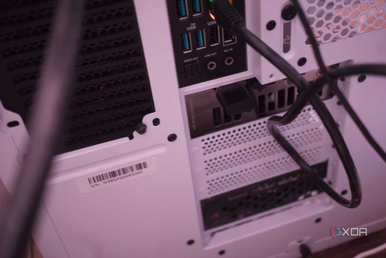 dummy HDMI plug connected to GPU with monitor powered off