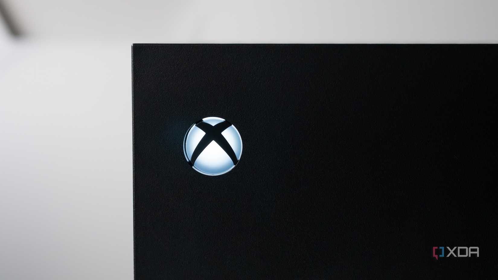 The Xbox Series X's on button 