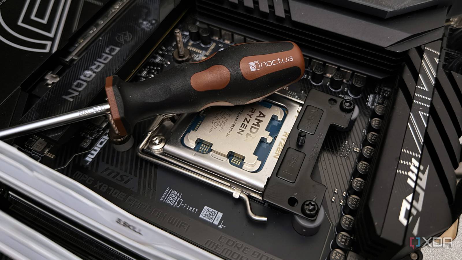 amd ryzen 7 9850x3d in msi motherboard