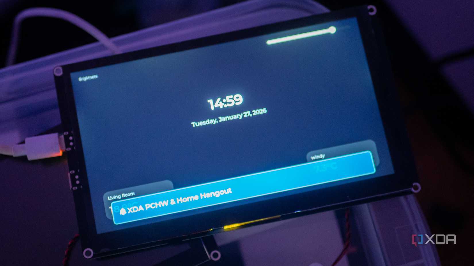 Pantalla de copia de Nest Hub en ESP32-P4 hecha con Claude Code