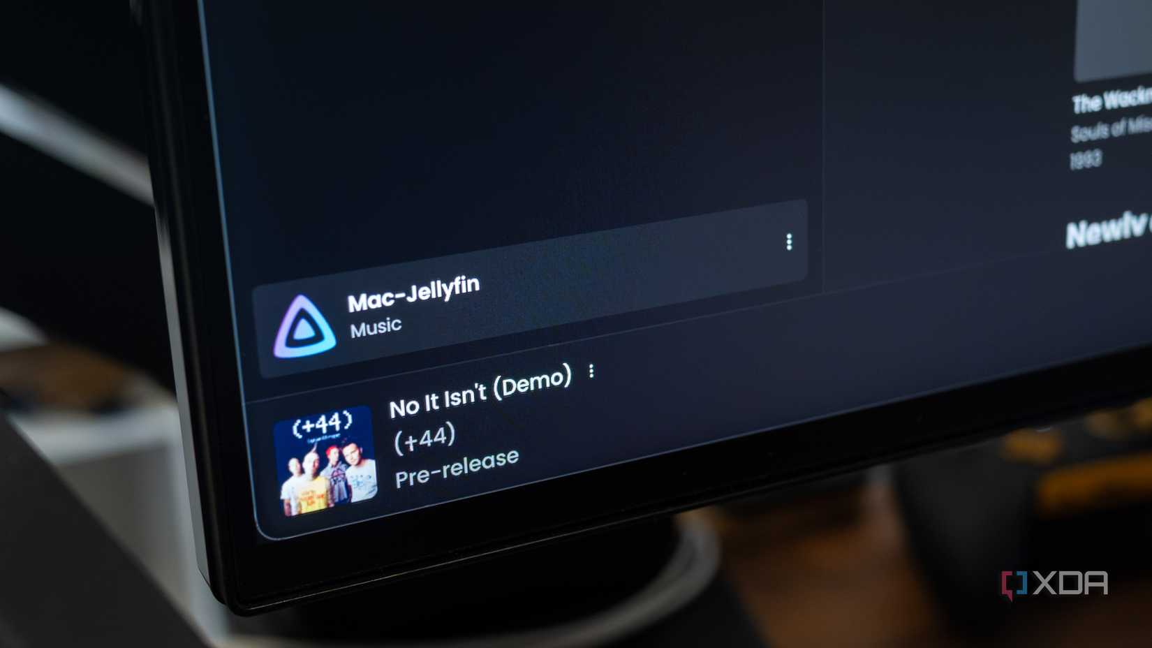 Feishin connected to Jellyfin