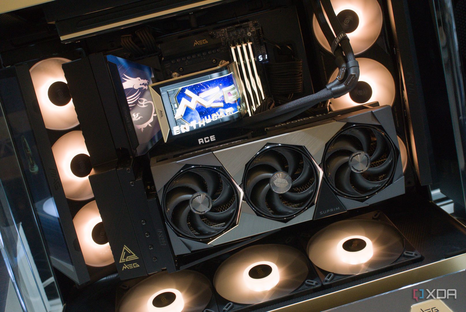 An image of the MSI MEG MAESTRO 900R PC.