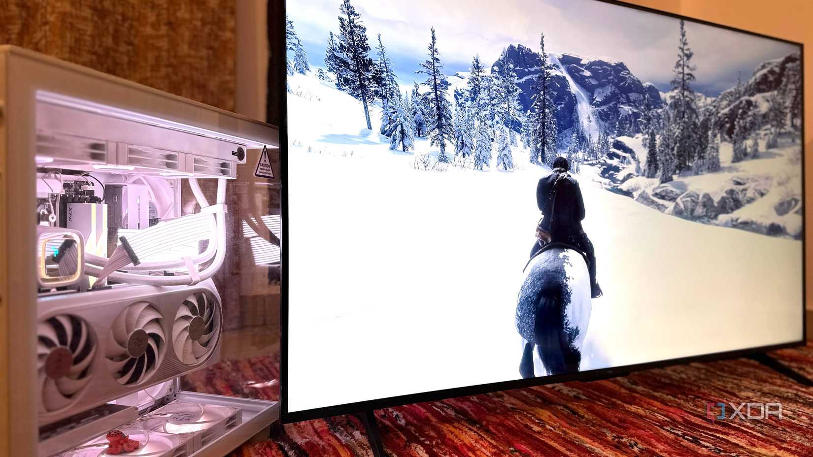 Red Dead Redemption 2 reproduciéndose en un televisor 4K.