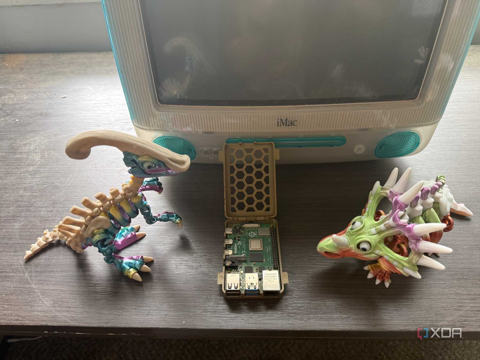 Raspberry Pi 4B open case with G4 iMac and 3D printed dinosaurs